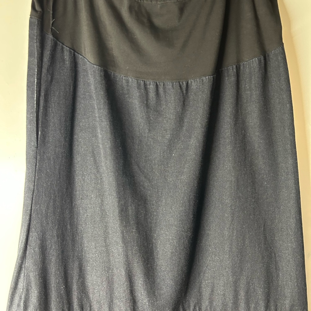 XL New Creation Maternity ruffle skirt